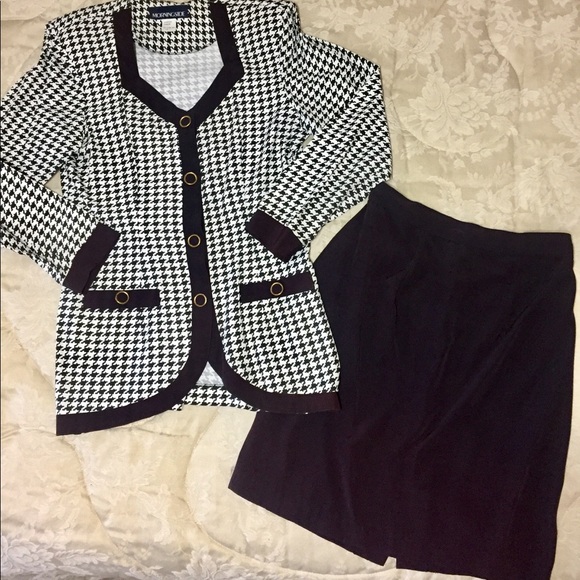 đź‘“Matching long-sleeve button-up top & skirt - Picture 1 of 5